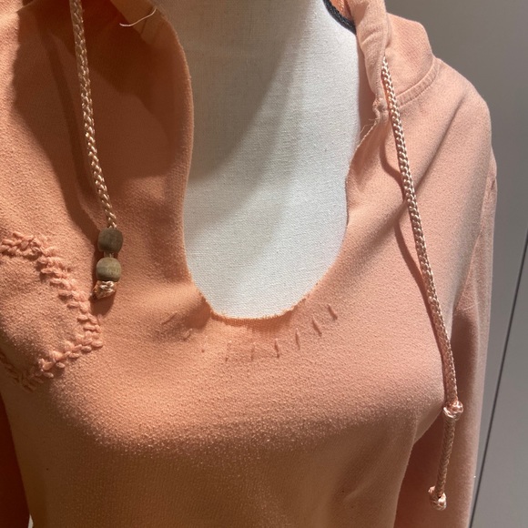 Hannah Jones Orange Sweatshirt - Picture 3 of 7